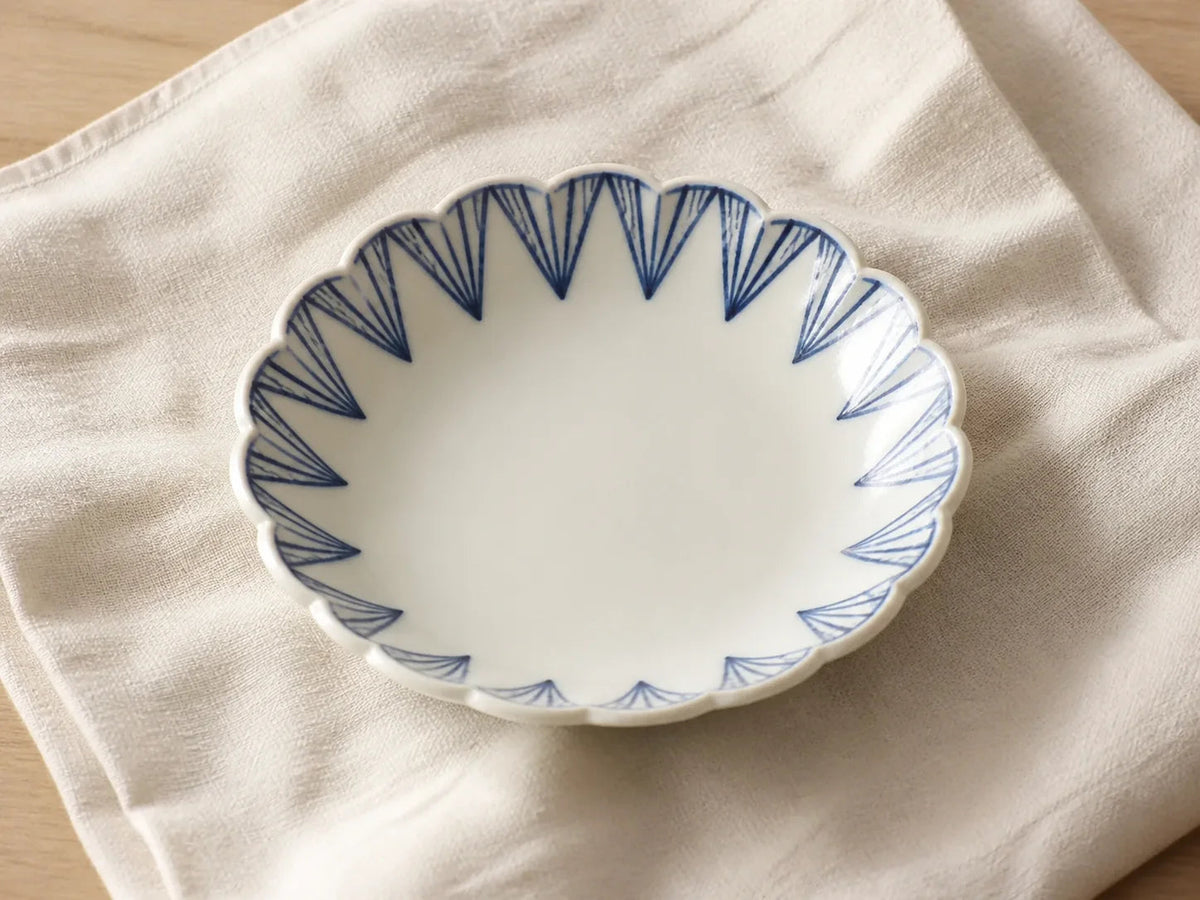 AYRAPORT concept preview of a small decorative dish on a neutral background